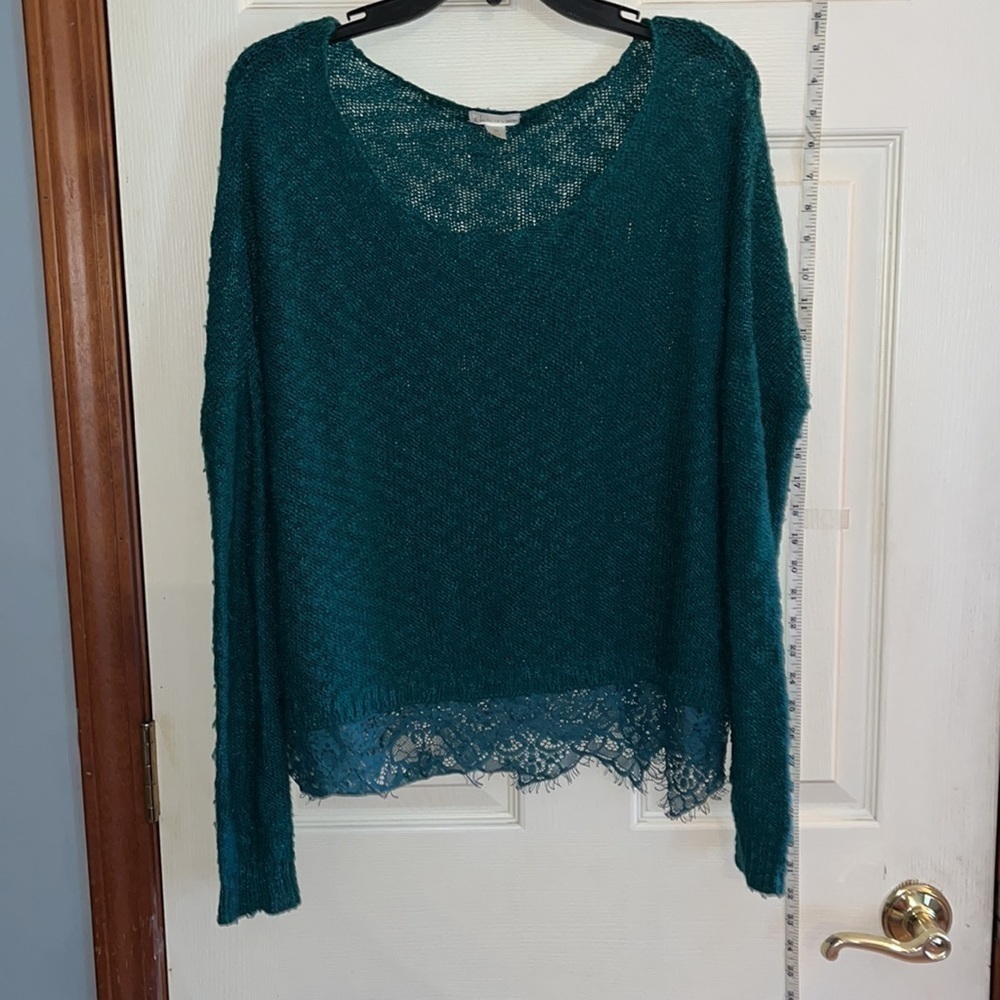 Decree-Medium-green, knit, lace trim, scoop neck sweater.